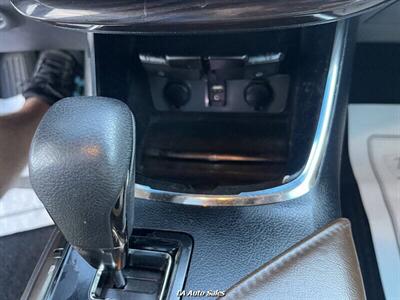 2013 Toyota Avalon XLE 4dr Sedan   - Photo 12 - Monroe, LA 71201