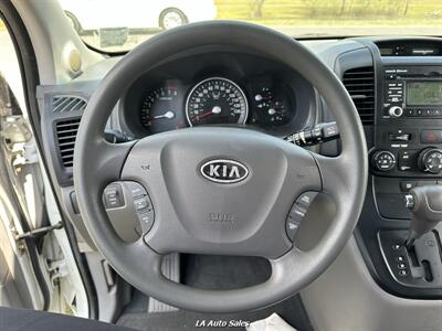 2011 Kia Sedona LX 4dr Mini Van LWB   - Photo 12 - Monroe, LA 71201