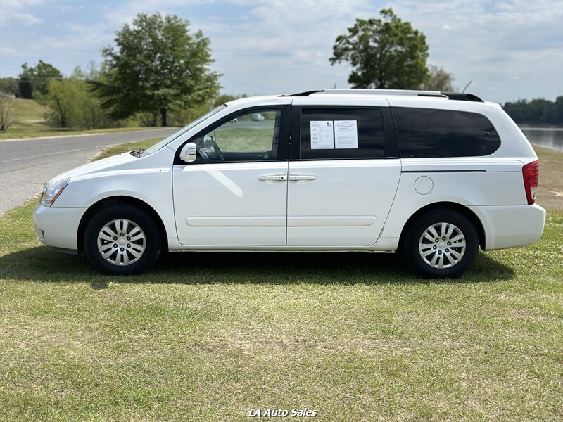 2011 Kia Sedona LX 4dr Mini Van LWB  