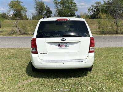 2011 Kia Sedona LX 4dr Mini Van LWB   - Photo 8 - Monroe, LA 71201