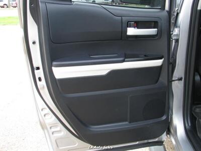 2015 Toyota Tundra SR5 4x4 TRD   - Photo 12 - Monroe, LA 71201
