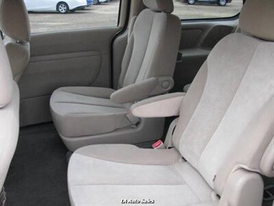 2011 Kia Sedona LX 4dr Mini Van LWB   - Photo 11 - Monroe, LA 71201