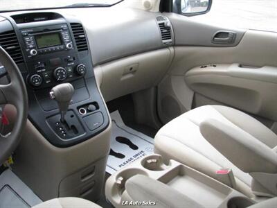 2011 Kia Sedona LX   - Photo 14 - West Monroe, LA 71225