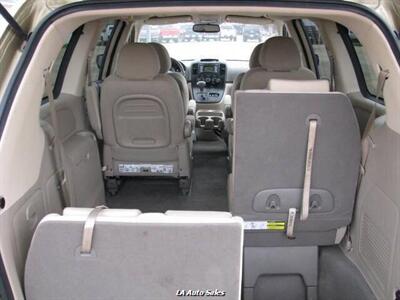 2011 Kia Sedona LX 4dr Mini Van LWB   - Photo 10 - Monroe, LA 71201