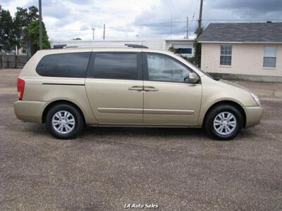 2011 Kia Sedona LX   - Photo 2 - West Monroe, LA 71225