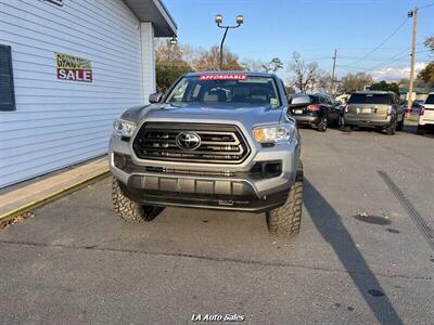 2020 Toyota Tacoma SR5 4x2 4dr Double Cab 5.0 ft SB   - Photo 2 - Monroe, LA 71201