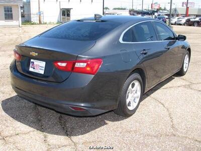 2018 Chevrolet Malibu LS 4dr Sedan   - Photo 3 - Monroe, LA 71201
