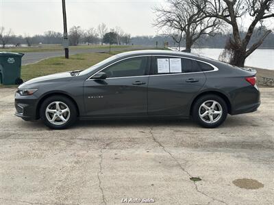 2018 Chevrolet Malibu LS   - Photo 2 - Monroe, LA 71201
