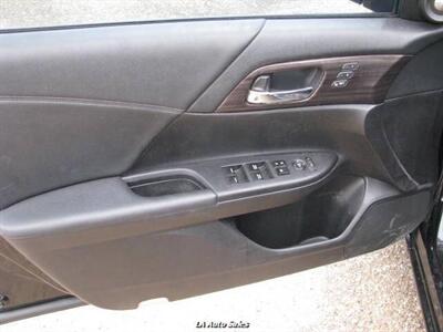 2016 Honda Accord EX L V6 w/Navi w/Honda Sensing 4dr Sedan and Honda   - Photo 16 - Monroe, LA 71201