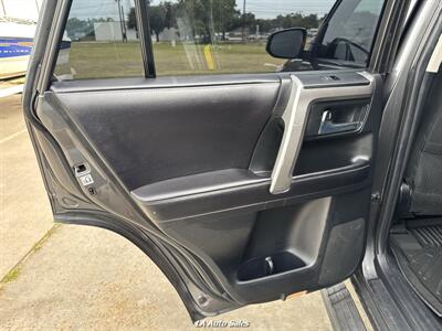 2016 Toyota 4Runner SR5 - Photo 11 - Monroe, LA 71201