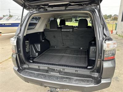 2016 Toyota 4Runner SR5 - Photo 9 - Monroe, LA 71201