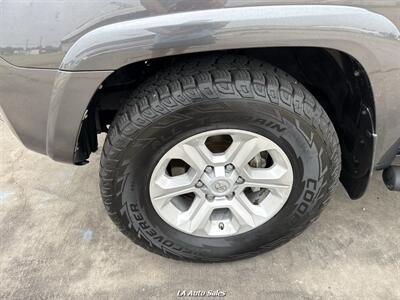 2016 Toyota 4Runner SR5 - Photo 8 - Monroe, LA 71201