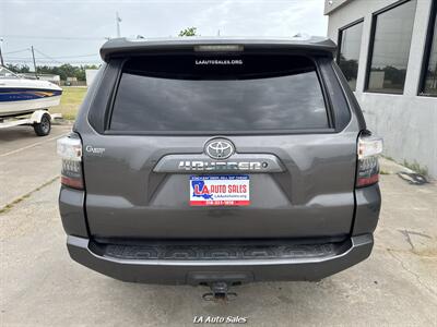 2016 Toyota 4Runner SR5 - Photo 4 - Monroe, LA 71201