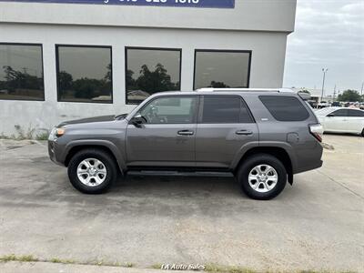 2016 Toyota 4Runner SR5 - Photo 2 - Monroe, LA 71201