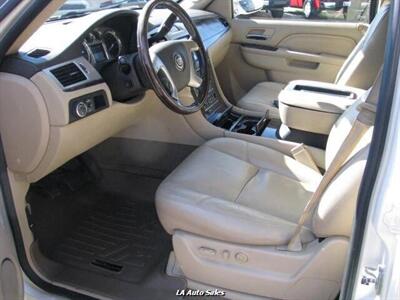 2013 Cadillac Escalade Luxury 4dr SUV   - Photo 17 - Monroe, LA 71201