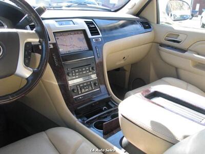 2013 Cadillac Escalade Luxury   - Photo 15 - Monroe, LA 71201