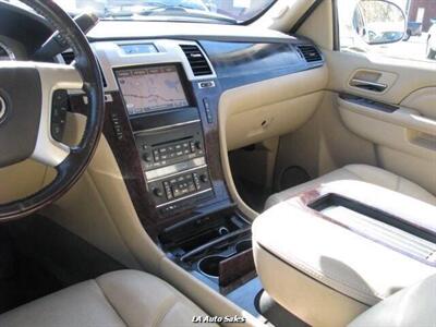 2013 Cadillac Escalade Luxury 4dr SUV   - Photo 15 - Monroe, LA 71201