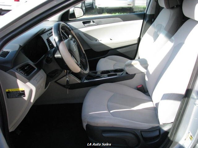 2016 Hyundai Sonata SE Eco photo 11