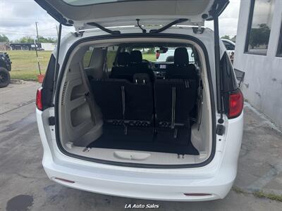 2024 Chrysler Voyager LX   - Photo 9 - Monroe, LA 71201