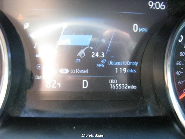 2019 Toyota Camry XSE photo 18