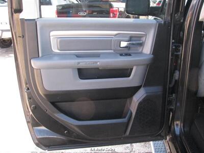 2019 RAM 1500 SLT   - Photo 11 - Monroe, LA 71201