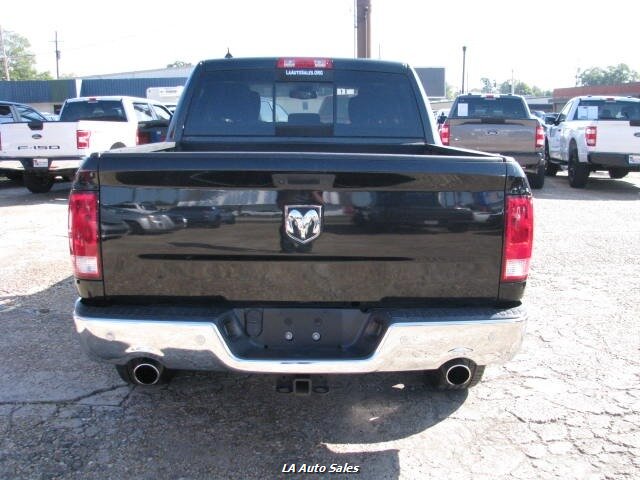 2019 Ram 1500 SLT photo 5