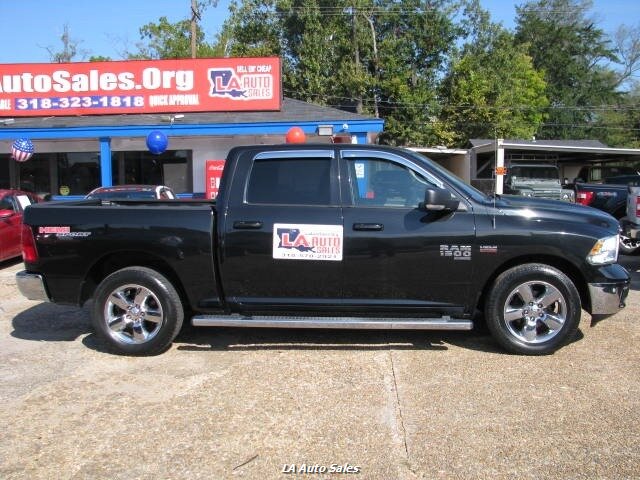 2019 Ram 1500 SLT photo 7