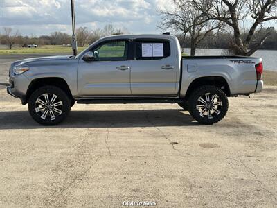 2020 Toyota Tacoma SR5   - Photo 2 - Monroe, LA 71201