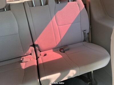 2016 Kia Sedona L 4dr Mini Van   - Photo 16 - Monroe, LA 71201