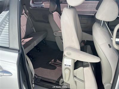 2016 Kia Sedona L   - Photo 6 - Monroe, LA 71201