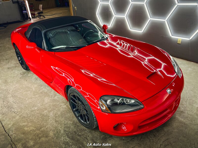 2003 Dodge Viper SRT-10  
