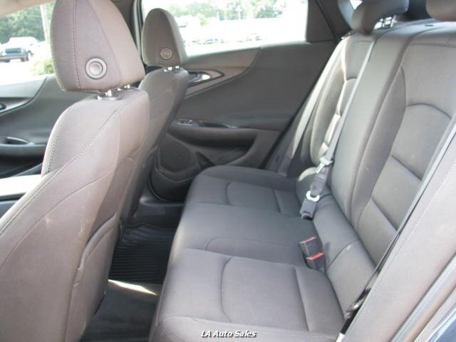 2020 Chevrolet Malibu photo 11