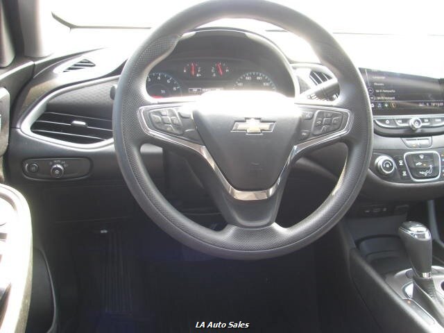 2020 Chevrolet Malibu photo 12