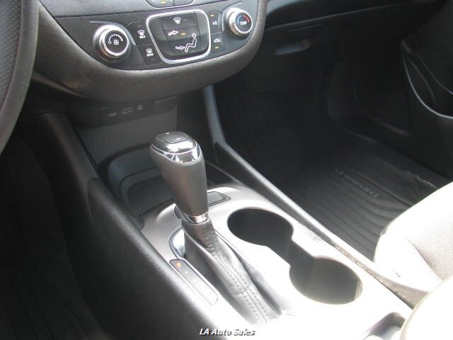 2020 Chevrolet Malibu photo 16