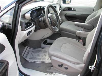 2021 Chrysler Voyager LX   - Photo 15 - West Monroe, LA 71225