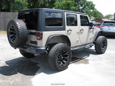 2017 Jeep Wrangler Unlimited Rubicon   - Photo 14 - West Monroe, LA 71225