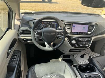 2022 Chrysler Pacifica Touring L   - Photo 11 - Monroe, LA 71201