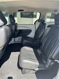 2022 Chrysler Pacifica Touring L   - Photo 14 - Monroe, LA 71201