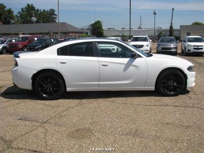 2018 Dodge Charger SXT   - Photo 2 - West Monroe, LA 71225