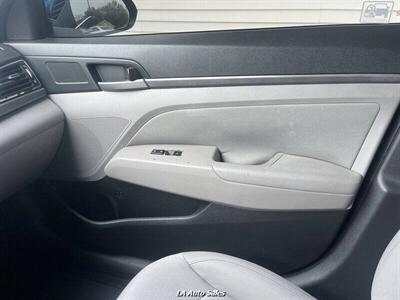 2018 Hyundai ELANTRA SEL 4dr Sedan (US)   - Photo 12 - Monroe, LA 71201
