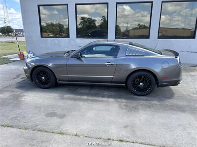 2014 Ford Mustang V6 Premium - Photo 2 - Monroe, LA 71201
