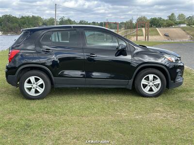 2021 Chevrolet Trax LS 4dr Crossover   - Photo 6 - Monroe, LA 71201