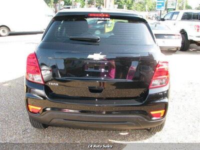 2021 Chevrolet Trax LS 4dr Crossover   - Photo 4 - Monroe, LA 71201