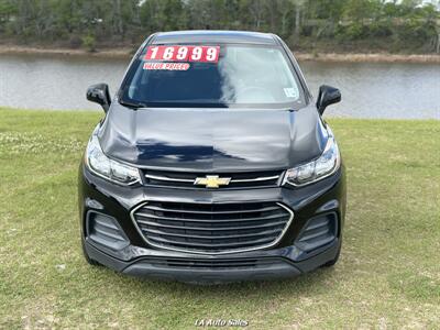 2021 Chevrolet Trax LS 4dr Crossover   - Photo 4 - Monroe, LA 71201