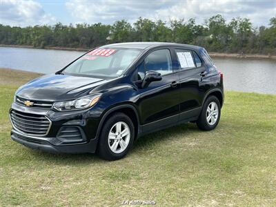 2021 Chevrolet Trax LS 4dr Crossover   - Photo 3 - Monroe, LA 71201