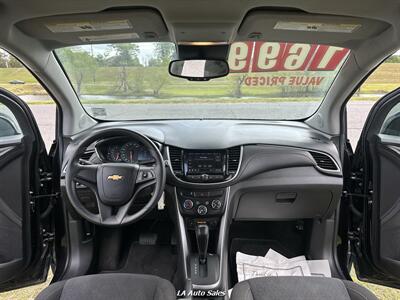 2021 Chevrolet Trax LS 4dr Crossover   - Photo 13 - Monroe, LA 71201