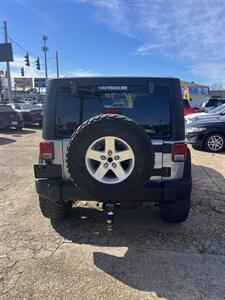 2013 Jeep Wrangler Unlimited Sport   - Photo 4 - Monroe, LA 71201