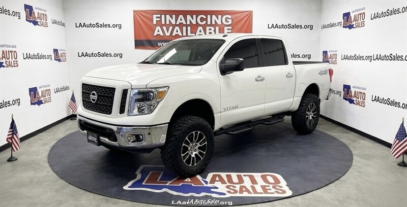 2021 Nissan Titan SV  