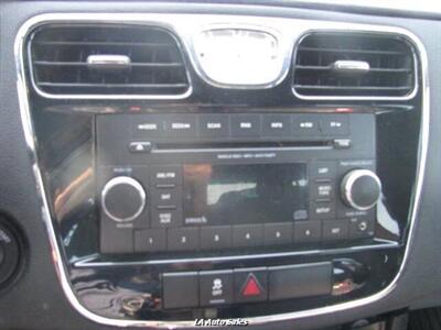 2013 Chrysler 200 Touring 4dr Sedan   - Photo 16 - Monroe, LA 71201