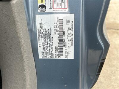 2005 Ford Mustang V6 Deluxe   - Photo 15 - Fresno Ca, CA 93703